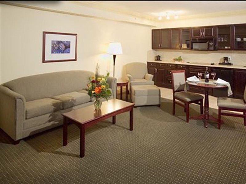 Chateau Nova Kingsway Edmonton Kültér fotó
